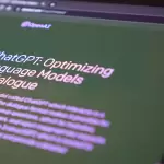 ChatGPT enfrenta demanda legal en Estados Unidos tras ser señalado por inducir delirios paranoicos ligados a un homicidio y suicidio