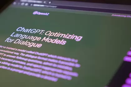 ChatGPT enfrenta demanda legal en Estados Unidos tras ser señalado por inducir delirios paranoicos ligados a un homicidio y suicidio