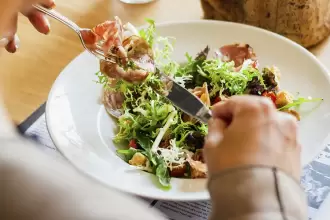 El mundo enfrenta una crisis alimentaria y ambiental, advierte el informe EAT-Lancet 2025 presentado en México.