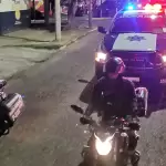 Policías municipales ofrecen traslado gratuito a familias varadas en Aguascalientes durante la noche de Navidad