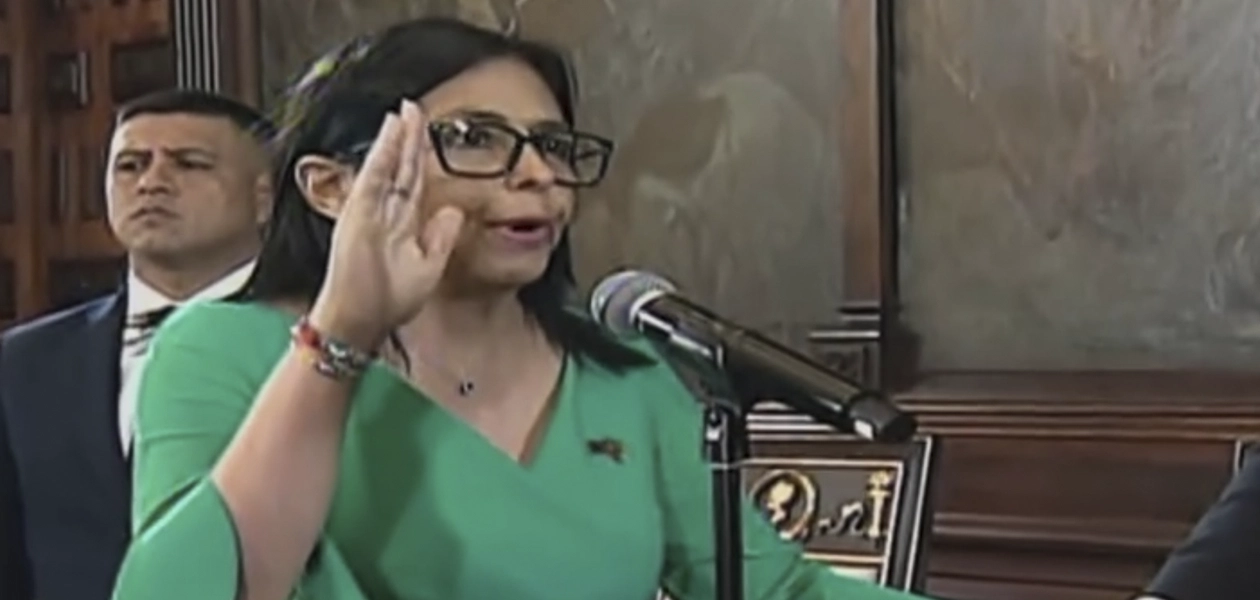 Delcy Rodríguez durante su juramentación como presidenta encargada de Venezuela