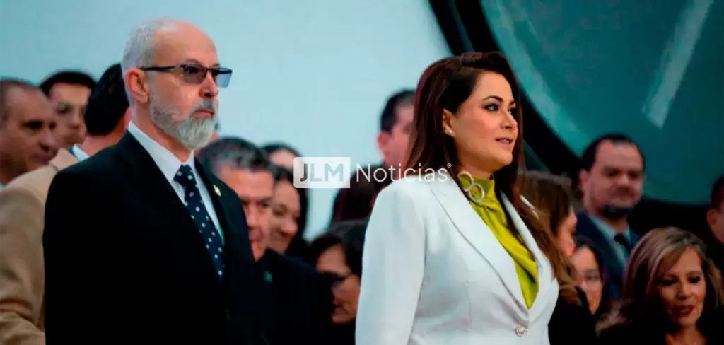 El Rector de la UAA, Juan Carlos Arredondo Hernández, rindiendo protesta para el periodo 2026-2028 en Aguascalientes. Foto: JLMNoticias / Salvador Ramírez.