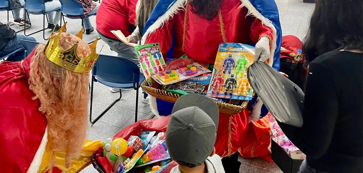 Celebración de reyes en México con rosca y juguetes encarecidos por inflación y aranceles en 2026