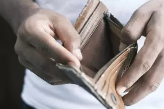 Familias mexicanas enfrentan la cuesta de enero por inflación, gastos decembrinos y deudas acumuladas al inicio de 2026.