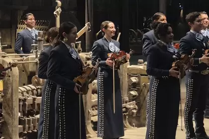 Mariachi "Mi nombre es México".