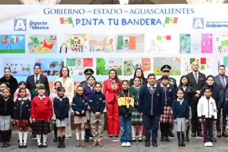 En el Día de la Bandera, Tere Jiménez reafirma que Aguascalientes es referente nacional de seguridad y continuará como tierra de paz.