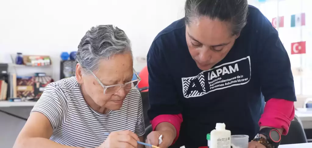 Operan 17 Estancias de Día y Comedores gratuitos para personas adultas mayores en Aguascalientes. Atención y servicios integrales.