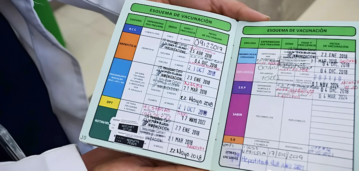 La Cartilla de Vacunación permite verificar si cuentas con las dos dosis contra el sarampión y otros refuerzos obligatorios.