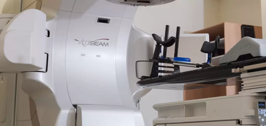Aguascalientes fortalece atención contra el cáncer con acelerador lineal, miles de quimioterapias y mastógrafos de alta tecnología en hospitales públicos.