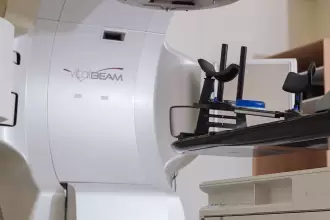 Aguascalientes fortalece atención contra el cáncer con acelerador lineal, miles de quimioterapias y mastógrafos de alta tecnología en hospitales públicos.