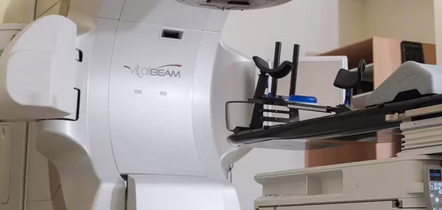 Aguascalientes fortalece atención contra el cáncer con acelerador lineal, miles de quimioterapias y mastógrafos de alta tecnología en hospitales públicos.