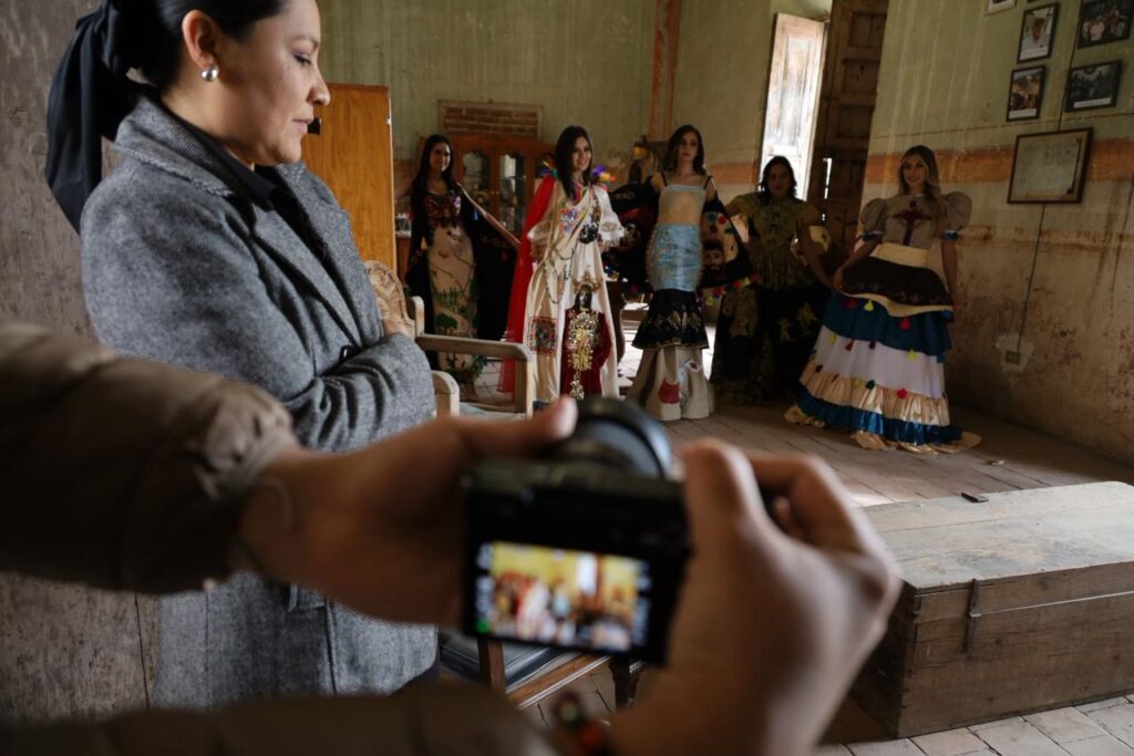Reinas de la FNSM2026 realizan sesión fotográfica en Jesús María. Foto: JLMNoticias / Patronato FNSM2026.