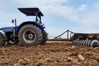 Productores del campo en Aguascalientes podrán recibir hasta 100 mil pesos para adquirir implementos agrícolas mediante programa de Sedrae.
