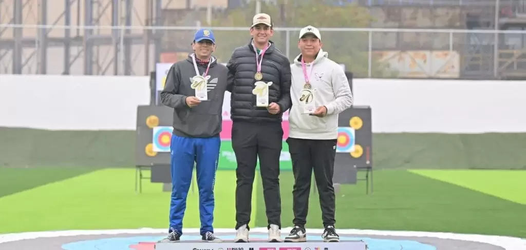 Rodrigo González y José Ángel Cuéllar logran oro y plata en tiro con arco en Monclova. Aguascalientes destaca rumbo a la Olimpiada 2026.