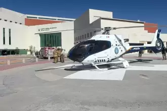 SSPE realiza traslado aeromédico en helicóptero Fuerza 1 a paciente con quemaduras al Centro Médico Nacional de Occidente.