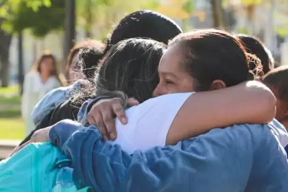 43 adultos y nueve niños regresan seguros a Jesús María tras operativo coordinado con apoyo estatal y autoridades.