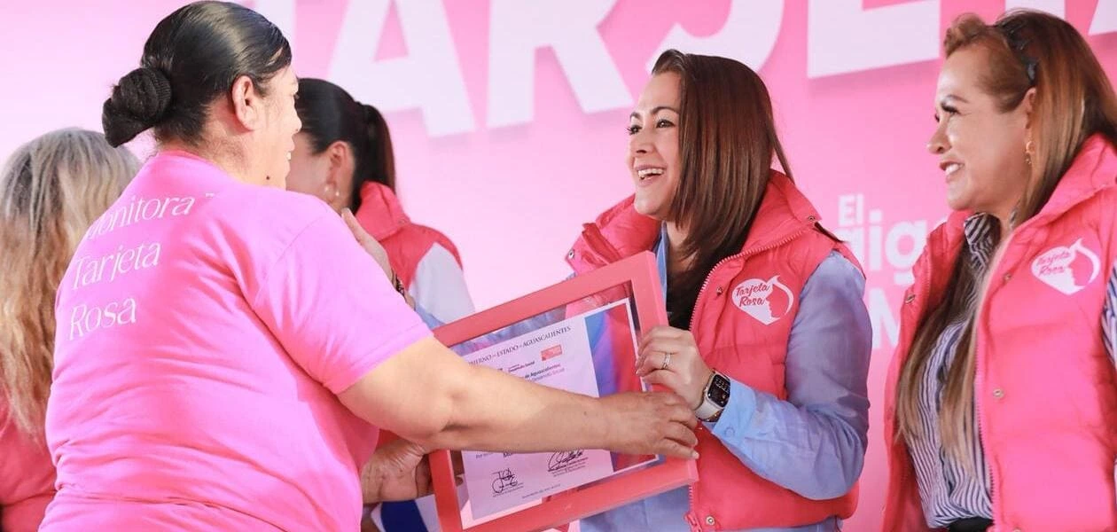 Tere Jiménez fortalece la Tarjeta Rosa en Pabellón de Arteaga y reafirma el apoyo a las mujeres con políticas de autonomía económica.