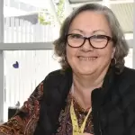 Margarita encontró un nuevo comienzo en el taller de pintura del Centro Gerontológico del DIF Estatal Aguascalientes. Conoce su historia.