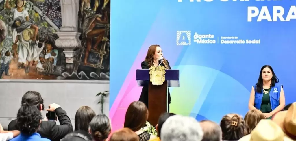 Aguascalientes ofrece testamento gratis para familias mediante programa con notarios que brinda certeza y seguridad patrimonial.