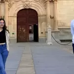 Estudiantes de Aguascalientes desarrollan en España una casa inteligente para el cuidado de adultos mayores con tecnología innovadora.