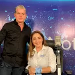Paloma Amézquita, en el estudio de JLMNoticias. Amézquita se destapa: “Aspiro a gobernar Aguascalientes con congruencia”, dijo en entrevista a José Luis Morales. Foto: JLMNoticias / Especial.