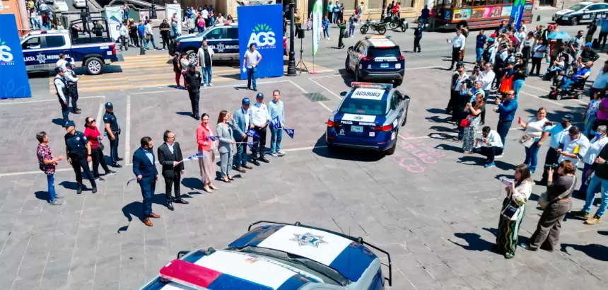 El gobierno del Municipio refuerza seguridad: entregan 100 nuevas patrullas en Aguascalientes.