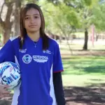 Evelyn Dayali entrena en la Casa del Adolescente para llegar a Centellas del Necaxa y Chivas; combina futbol y estudios en Aguascalientes.