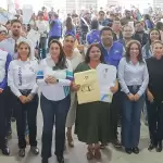 150 familias de Las Flores I y II en Jesús María reciben sus escrituras tras 20 años gracias al programa de regularización estatal.