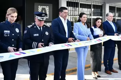 Tere Jiménez inaugura el Aula de Ciberseguridad más equipada de América Latina en el CECyTEA Morelos con inversión estatal.