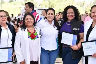 Tere Jiménez encabezó la Feria de Salud para la Mujer en Aguascalientes con servicios médicos gratuitos por el 8 de marzo.