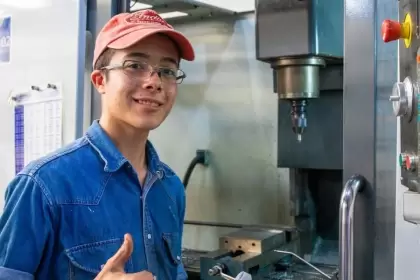 Aguascalientes acumuló 3 mil 353 empleos formales en 2026; industria y servicios impulsan el crecimiento laboral.