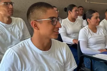 José Antonio dejó la medicina para formarse como policía en Aguascalientes, impulsado por su vocación de servicio.