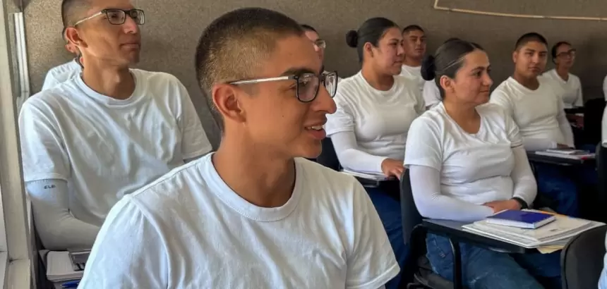 José Antonio dejó la medicina para formarse como policía en Aguascalientes, impulsado por su vocación de servicio.