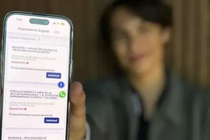 Más de 100 trámites ya pueden hacerse en línea en Aguascalientes mediante Expediente Digital.