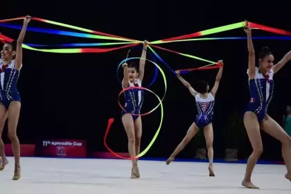 Gimnastas de Aguascalientes destacan con 8 medallas en gimnasia rítmica en competencias nacionales e internacionales.