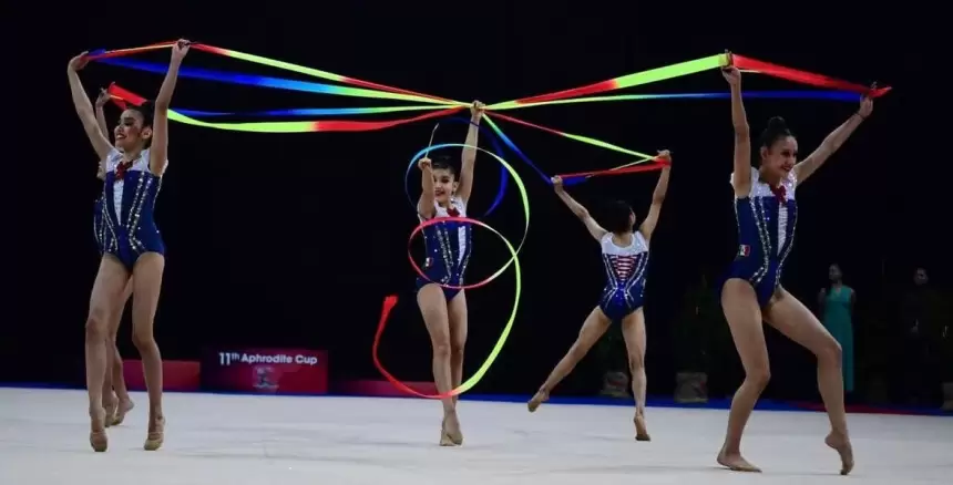 Gimnastas de Aguascalientes destacan con 8 medallas en gimnasia rítmica en competencias nacionales e internacionales.