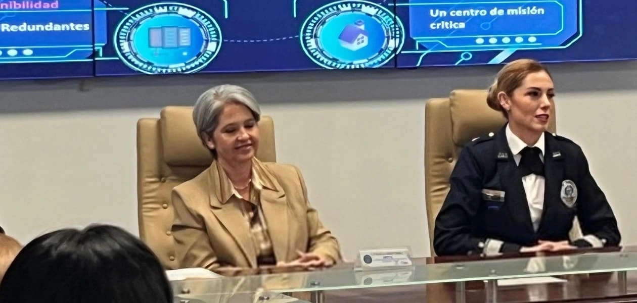 Empresarias visitan el C5i de Aguascalientes y conocen tecnologías y acciones para fortalecer la seguridad de las mujeres.