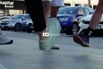 Ejercicios para calentar antes de correr en la Carrera de Colores JLMNoticias