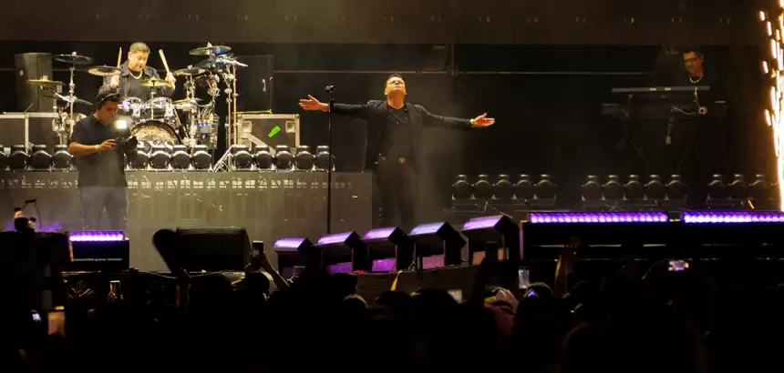 Entre cumbia y desamor, Bryndis por Siempre conecta con el público en el Foro de las Estrellas