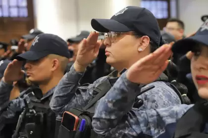 Aguascalientes consolida su seguridad y reconoce a policías