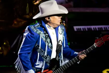 José Guadalupe Esparza, icónico líder de Grupo Bronco. Bronco conquistó el Palenque de la FNSM 2026. Foto: JLMNoticias / Especial / Adán De la cruz.