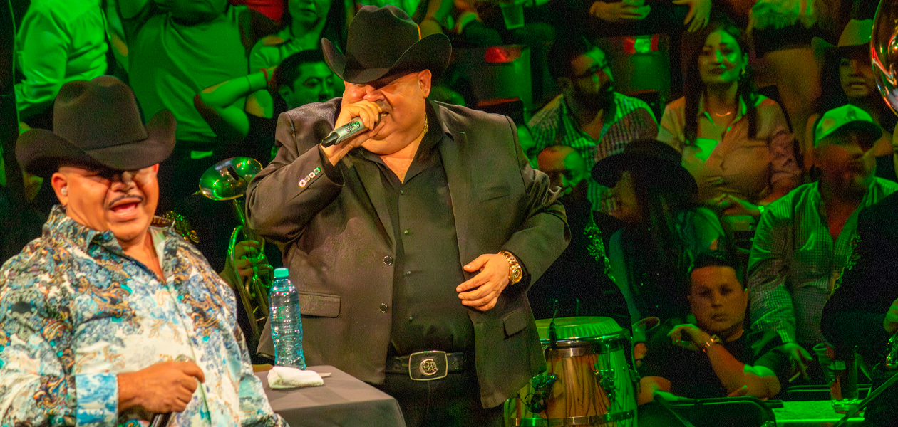 El Capibaras Tour, del 'Coyote' y Chuy Lizárraga, llevan la banda sinaloense al Palenque de la FNSM2026. Foto: JLMNoticias / Adán De la cruz.