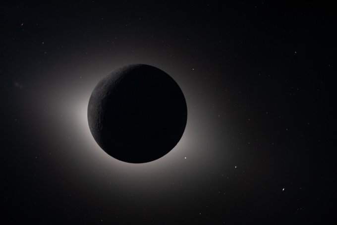 Desde la órbita lunar, la Luna eclipsa al Sol