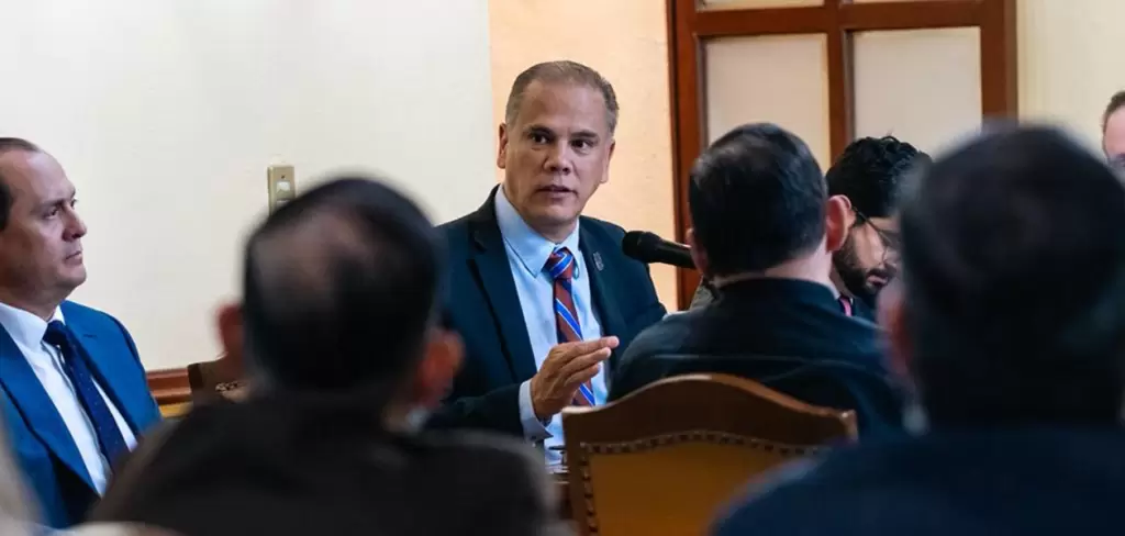 Impulsan certeza jurídica en Aguascalientes con apoyo de notarios