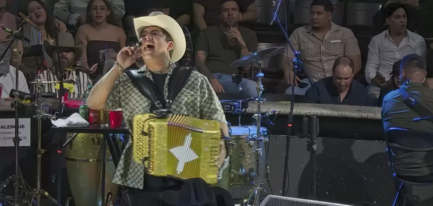 Remmy Valenzuela en el Palenque de la FNSM 2026: otro éxito con su gira “En Vivo desde el Rancho”