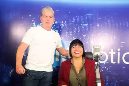 Salma Luévano alza la mano por la gubernatura de Aguascalientes; “Tenemos que renovar”