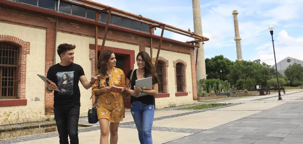 UTR impulsa aprendizaje de idiomas en Aguascalientes JLMNoticias