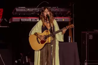 La voz de Kany García abraza a Aguascalientes en una noche íntima en la FNSM2026