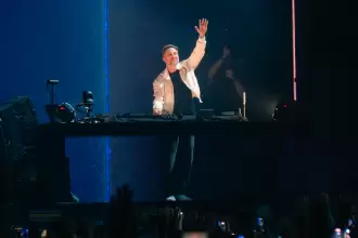 David Guetta sorprende con espectáculo en la FNSM2026