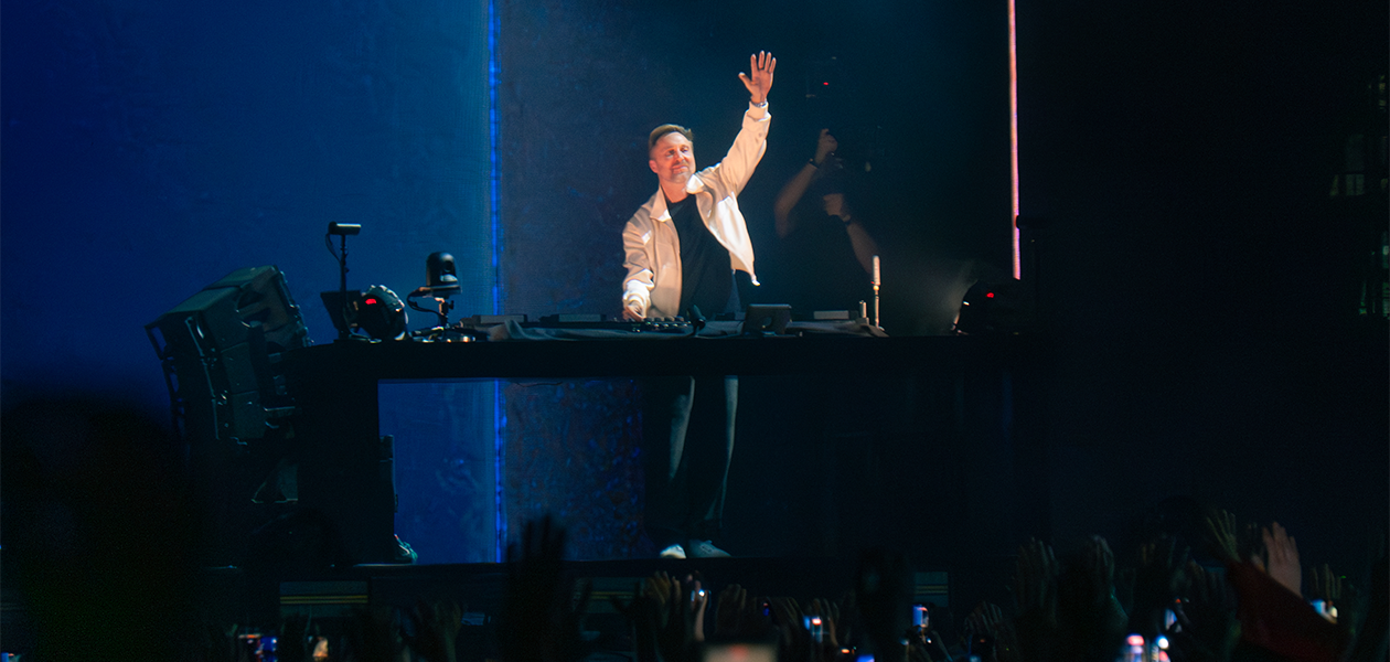 David Guetta sorprende con espectáculo en la FNSM2026